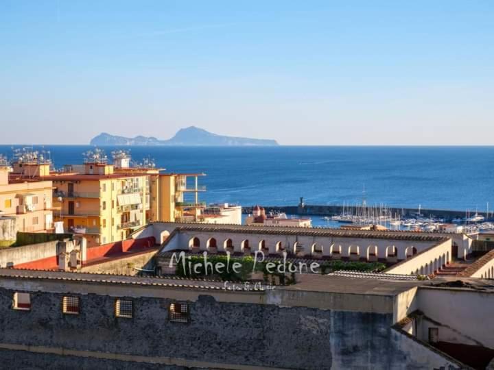 La Via Del Mare Acomodação com café da manhã Torre del Greco Exterior foto